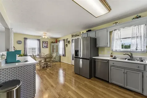 937 Dripping Springs Road Glasgow KY 42141