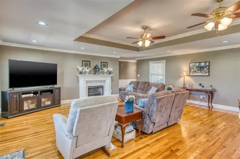 196 Rigelwood Lane Bowling Green KY 42104