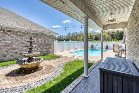 196 Rigelwood Lane Bowling Green KY 42104