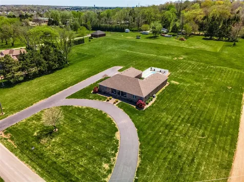196 Rigelwood Lane Bowling Green KY 42104