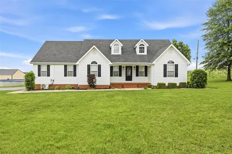 2368 Noah Bledsoe Road Smiths Grove KY 42171
