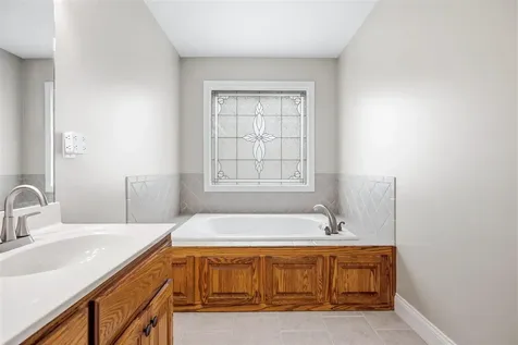 2368 Noah Bledsoe Road Smiths Grove KY 42171