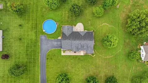 2368 Noah Bledsoe Road Smiths Grove KY 42171