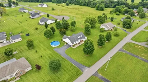2368 Noah Bledsoe Road Smiths Grove KY 42171