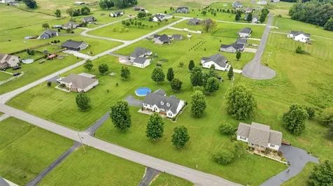 2368 Noah Bledsoe Road Smiths Grove KY 42171