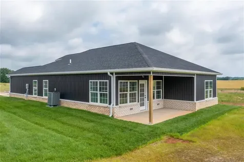 128 Doe Drive Elkton KY 42220