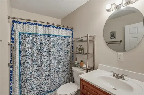 423 Memphis Junction Road Bowling Green KY 42101