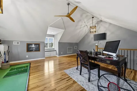 351 West Promenade Bowling Green KY 42103