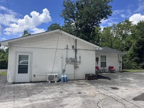 628 & 630 W Main Street Auburn KY 42206