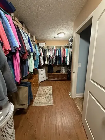 337 Kempton Lane Bowling Green KY 42104