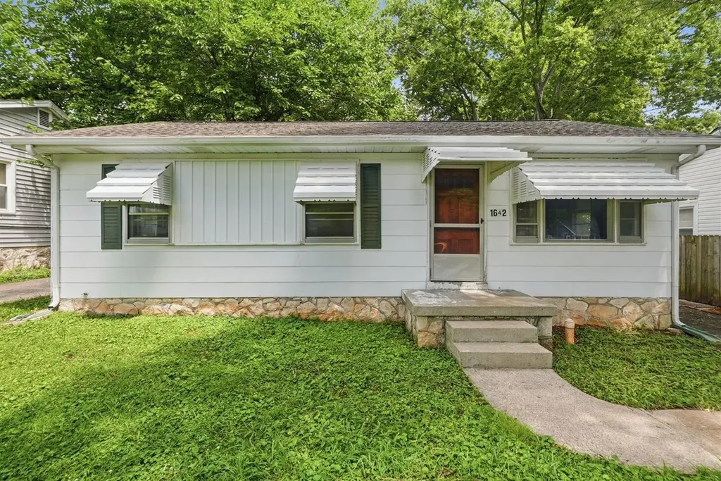 1642 Catherine Drive Bowling Green KY 42101