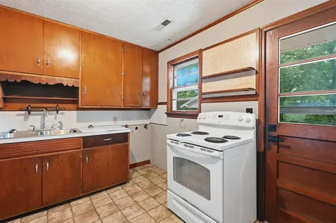 1642 Catherine Drive Bowling Green KY 42101