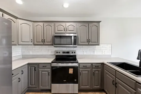 732 Hillgreen Street Bowling Green KY 42101