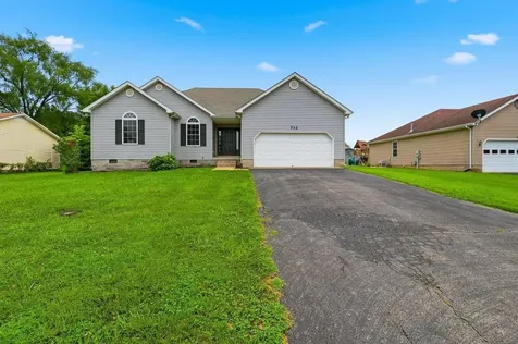 732 Hillgreen Street Bowling Green KY 42101