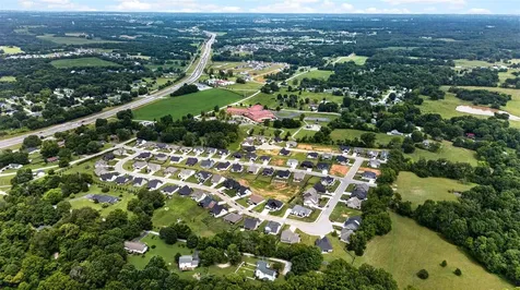 6533 Summer Shade Circle Alvaton KY 42122