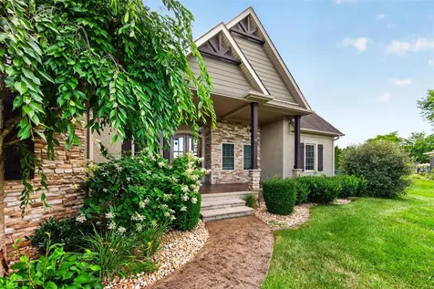 205 Little Bear Court Bowling Green KY 42104