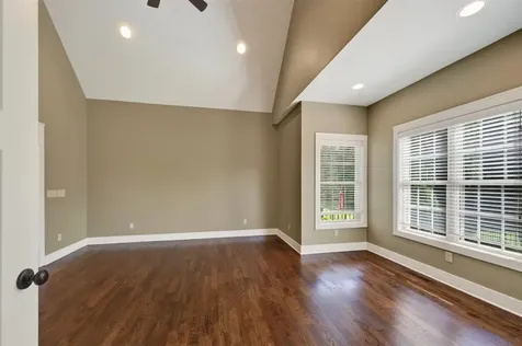 205 Little Bear Court Bowling Green KY 42104