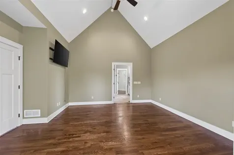 205 Little Bear Court Bowling Green KY 42104