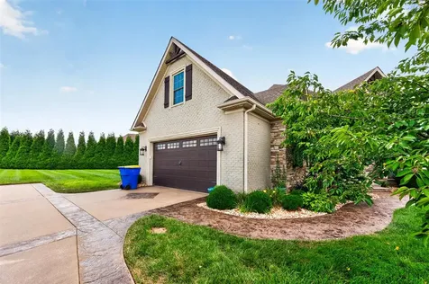 205 Little Bear Court Bowling Green KY 42104