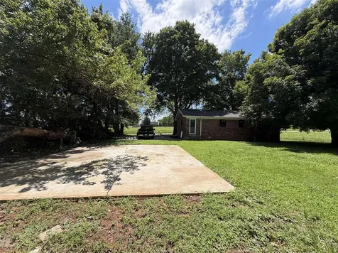 1934 Mt Olivet Road Bowling Green KY 42101