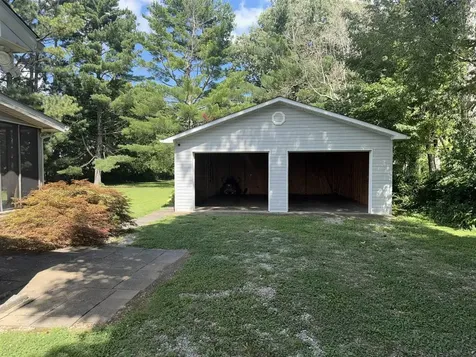 1624 Plano Richpond Road Bowling Green KY 42104
