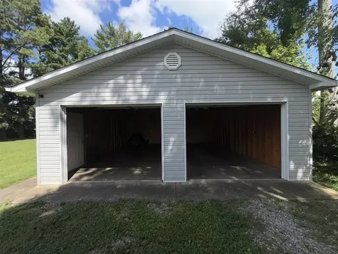 1624 Plano Richpond Road Bowling Green KY 42104