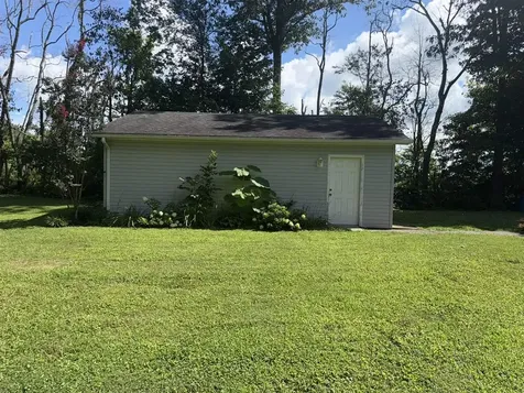 1624 Plano Richpond Road Bowling Green KY 42104
