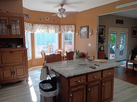54 Turkey Foot Lane Scottsville KY 42164