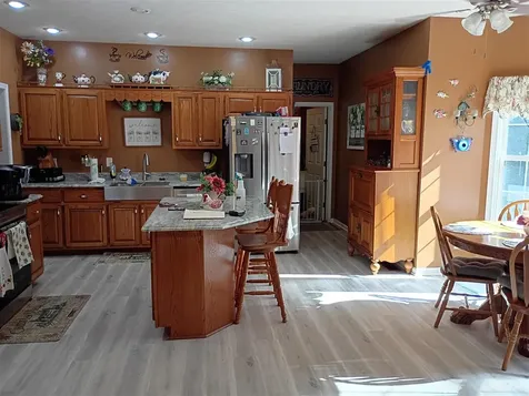 54 Turkey Foot Lane Scottsville KY 42164