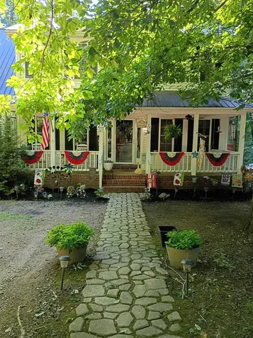 54 Turkey Foot Lane Scottsville KY 42164