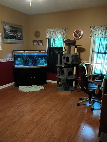 54 Turkey Foot Lane Scottsville KY 42164