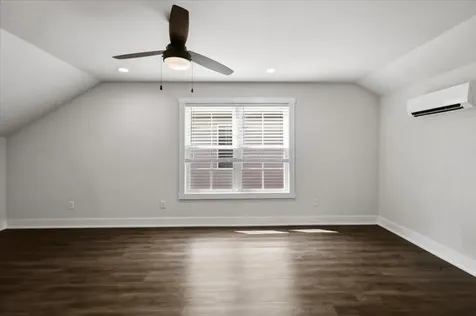 2042 Twilight Avenue Bowling Green KY 42104