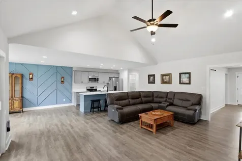 2042 Twilight Avenue Bowling Green KY 42104