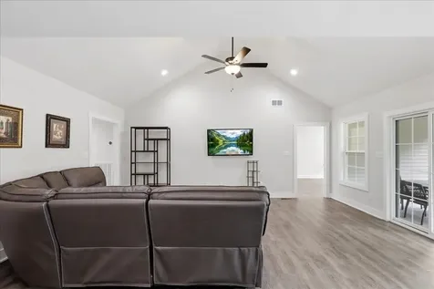 2042 Twilight Avenue Bowling Green KY 42104