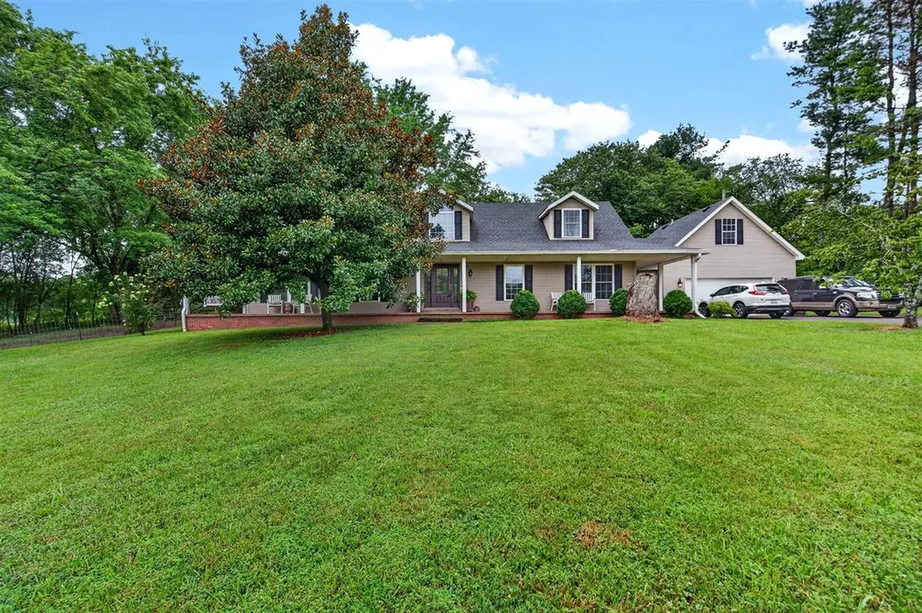 3295 Dye Ford Road Alvaton KY 42122