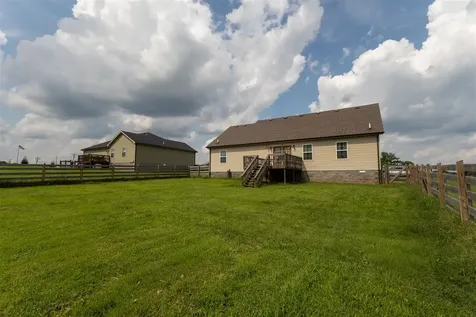 1193 Chandler Road Auburn KY 42206