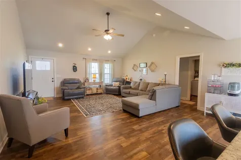 1193 Chandler Road Auburn KY 42206