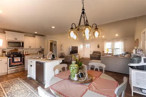 1193 Chandler Road Auburn KY 42206