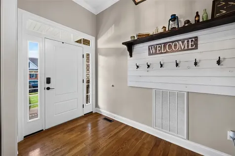 205 Hayden Heady Circle Bowling Green KY 42104