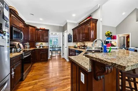 205 Hayden Heady Circle Bowling Green KY 42104