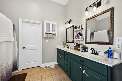 205 Hayden Heady Circle Bowling Green KY 42104