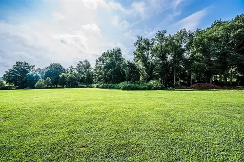 260 Walnut Grove Drive Smiths Grove KY 42171