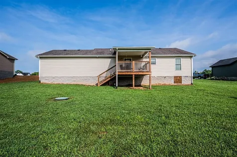 260 Walnut Grove Drive Smiths Grove KY 42171