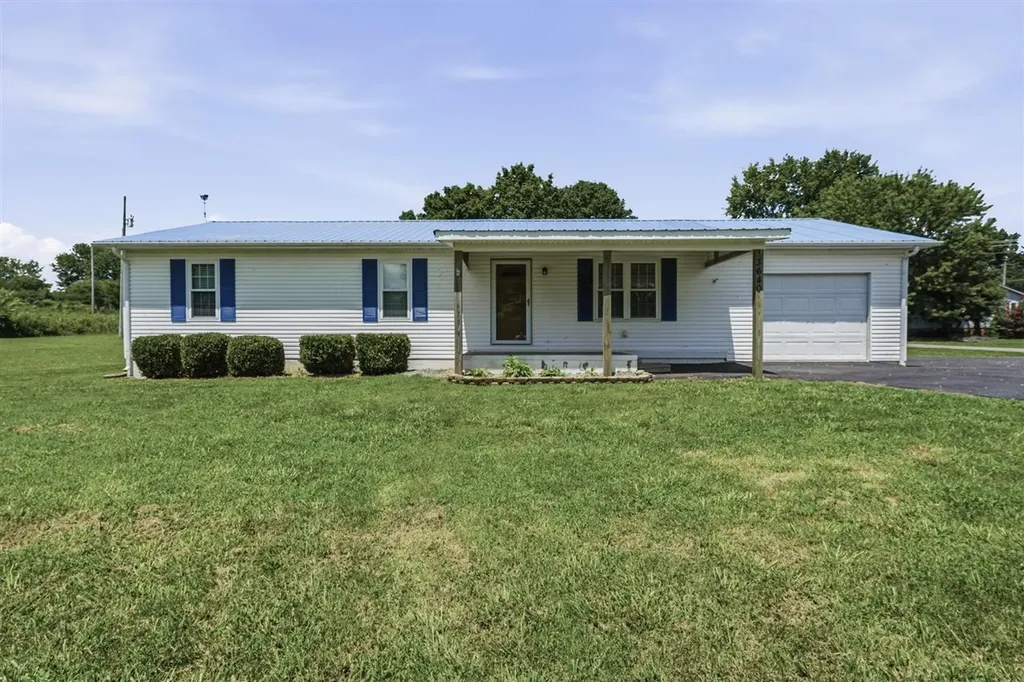 3640 Bowling Green Road Scottsville KY 42164