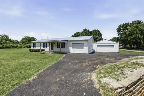 3640 Bowling Green Road Scottsville KY 42164