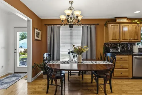 693 Muirfield Circle Bowling Green KY 42104