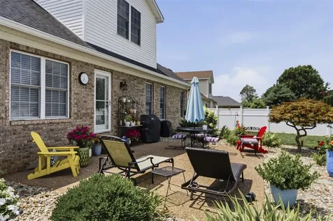 693 Muirfield Circle Bowling Green KY 42104