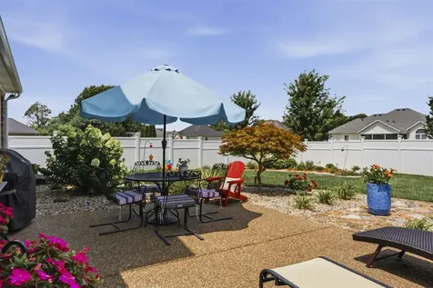 693 Muirfield Circle Bowling Green KY 42104