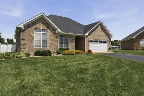 693 Muirfield Circle Bowling Green KY 42104