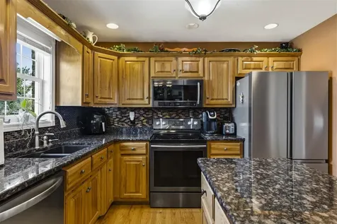 693 Muirfield Circle Bowling Green KY 42104